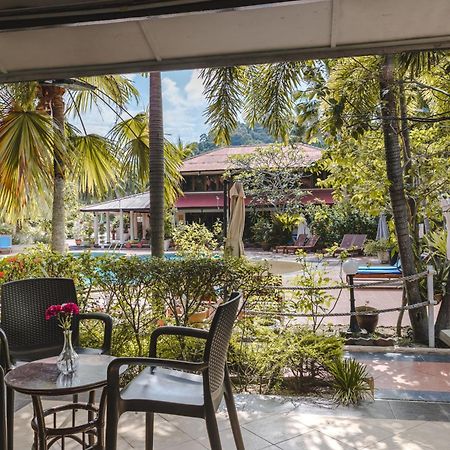 Pangkor Sandy Beach Resort Kampong Pasir Bogak Eksteriør billede