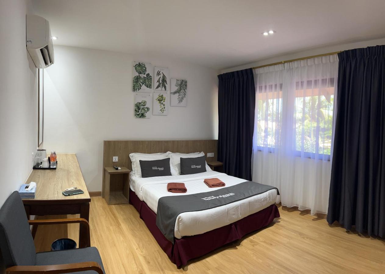 Pangkor Sandy Beach Resort Kampong Pasir Bogak Eksteriør billede
