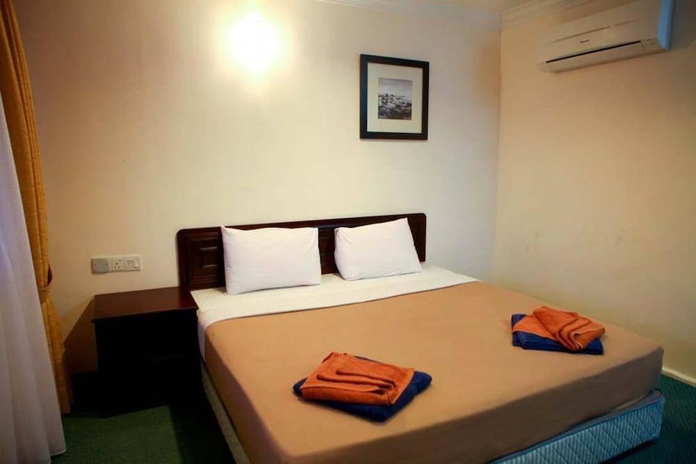 Pangkor Sandy Beach Resort Kampong Pasir Bogak Eksteriør billede