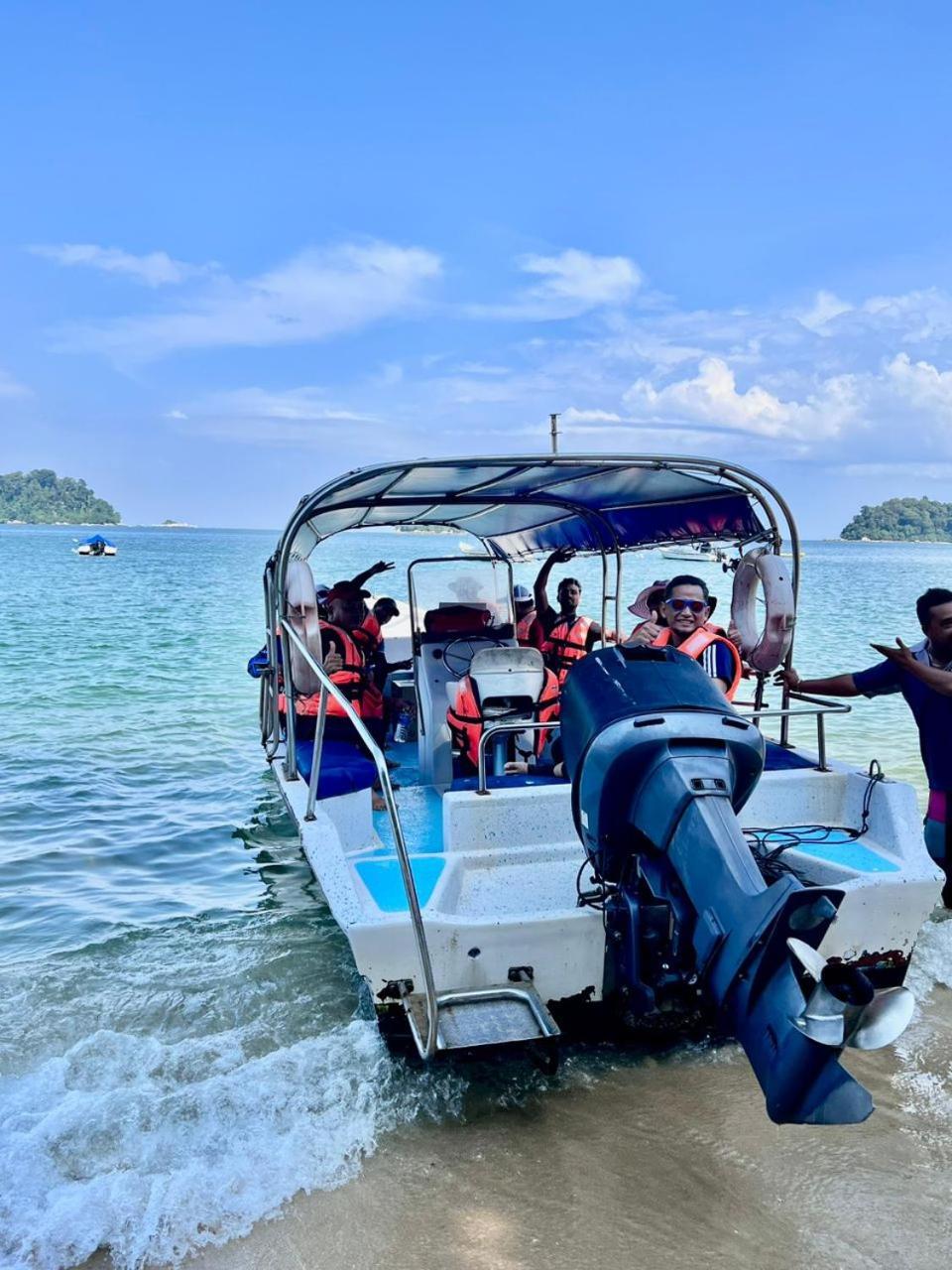 Pangkor Sandy Beach Resort Kampong Pasir Bogak Eksteriør billede