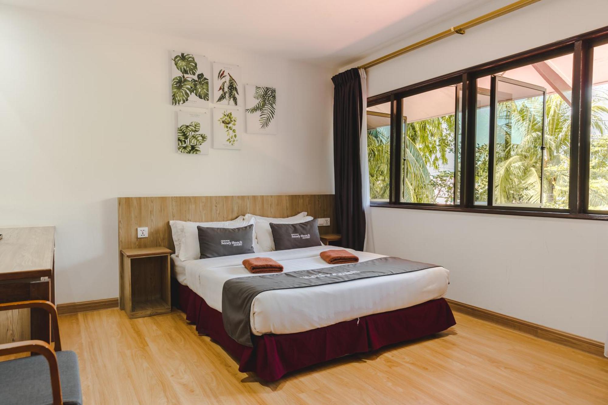 Pangkor Sandy Beach Resort Kampong Pasir Bogak Eksteriør billede
